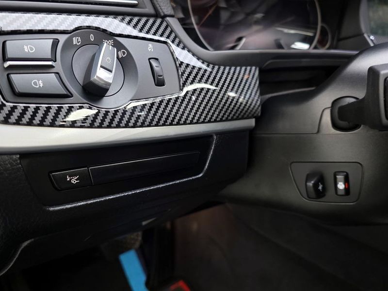 2013 BMW 5 Series 528i photo 17