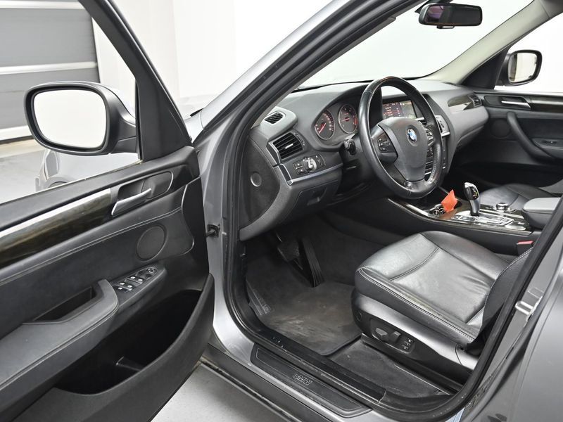 2013 BMW X3 xDrive 20d High photo 11