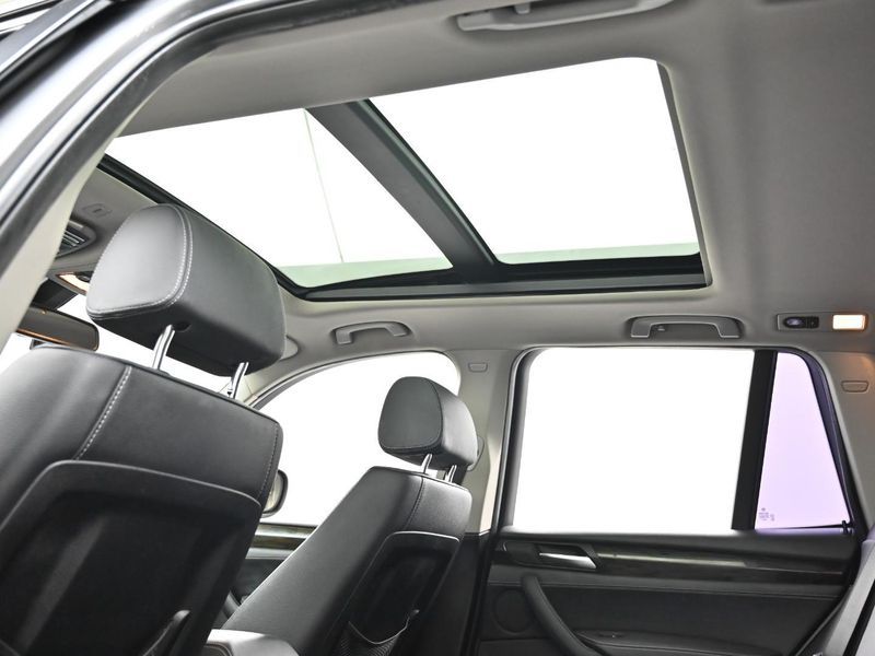 2013 BMW X3 xDrive 20d High photo 18