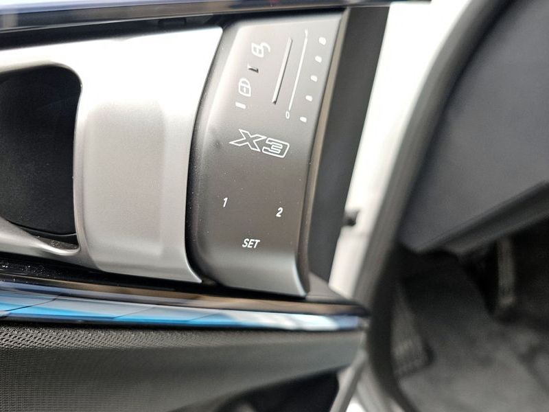 2026 BMW X3 xDrive 20d M Sport photo 17