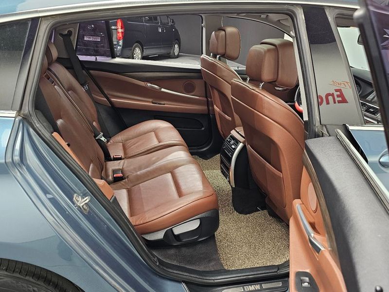 2013 BMW 5 Series GT ED Edition photo 11