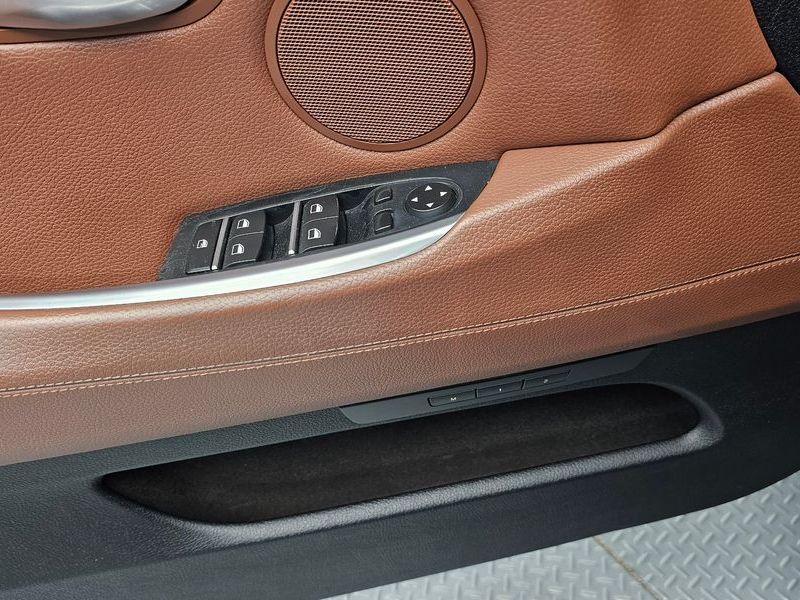 2013 BMW 5 Series GT ED Edition photo 13