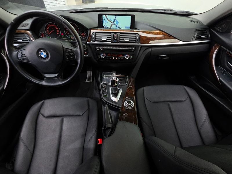 2013 BMW 3 Series 320d photo 7