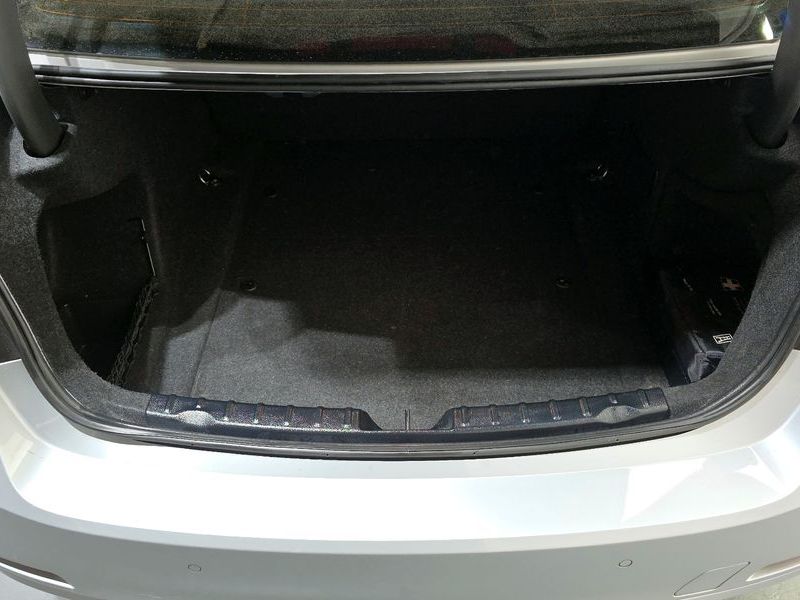 2013 BMW 3 Series 320d photo 20