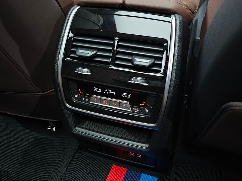 2026 BMW X5 xDrive 30d M Sport photo 30