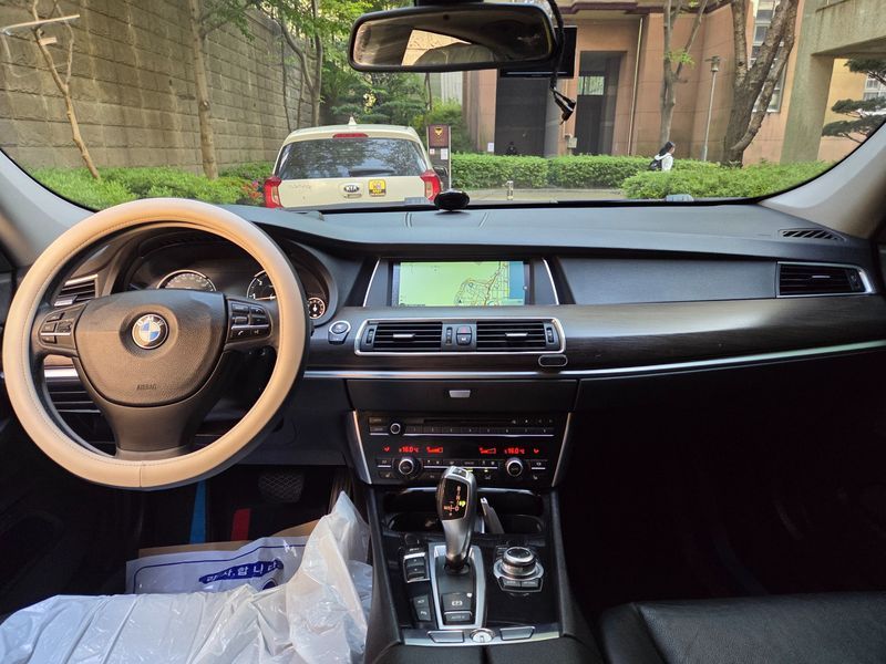 2013 BMW 5 Series GT ED Edition photo 9
