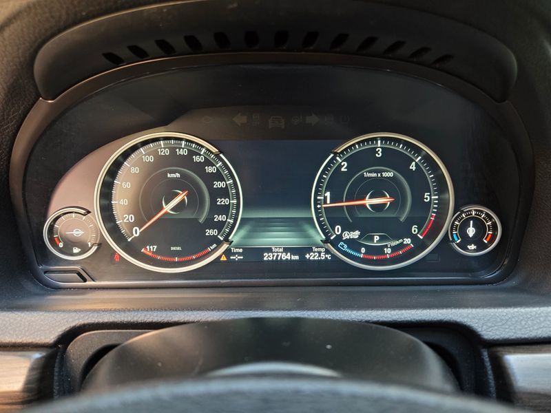 2013 BMW 5 Series GT ED Edition photo 11