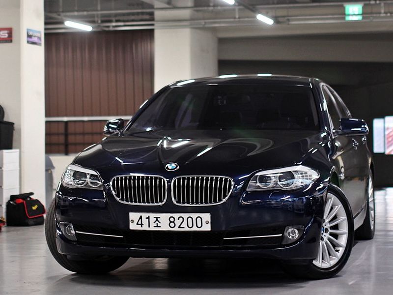 2013 BMW 5 Series 520d photo 13