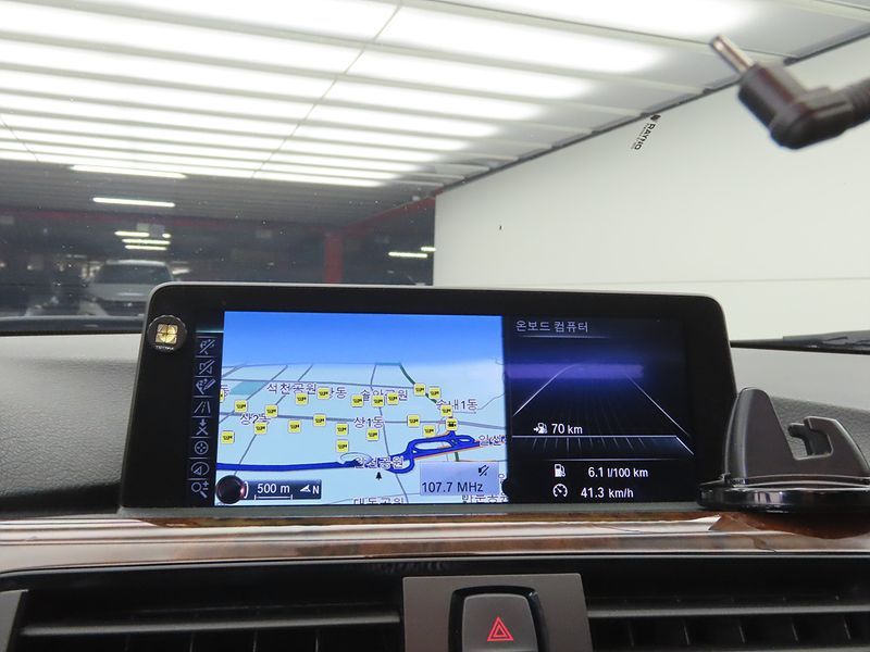 2013 BMW 3 Series 320d photo 12