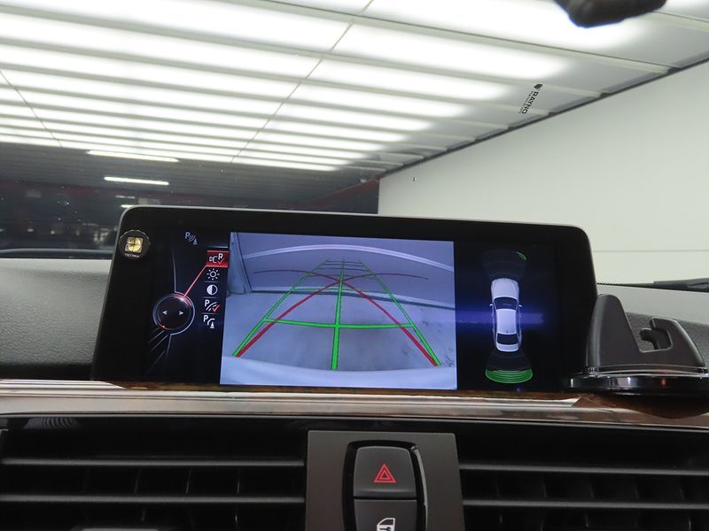 2013 BMW 3 Series 320d photo 13
