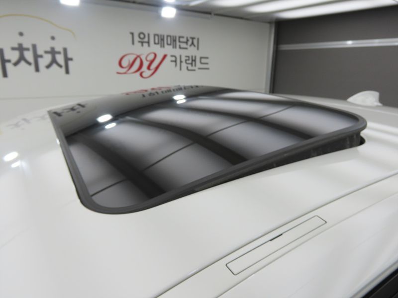 2013 BMW 3 Series 320d photo 16