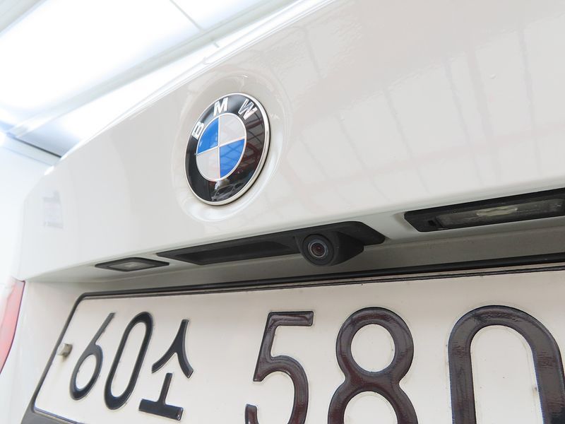 2013 BMW 3 Series 320d photo 17