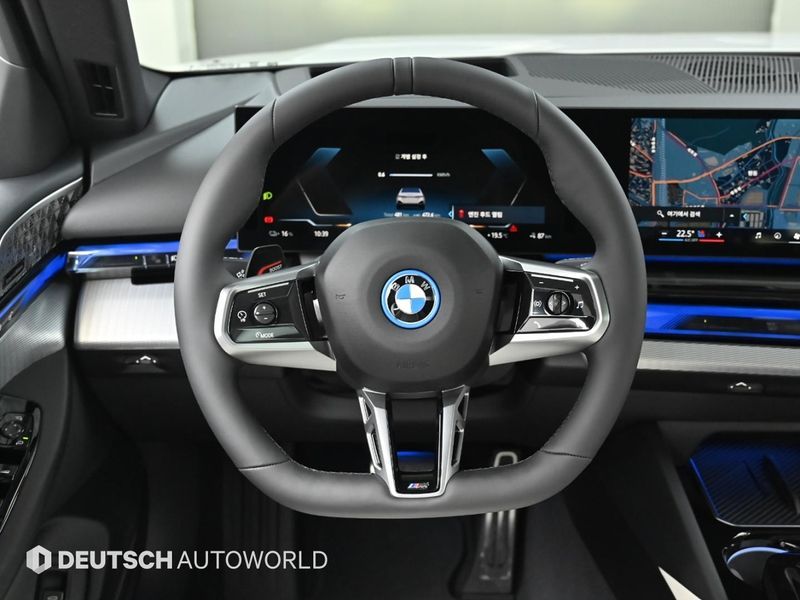 2026 BMW i5 eDrive 40 M Sport photo 14