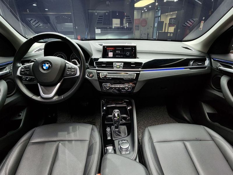 2022 BMW X1 xDrive 20i xLine photo 7