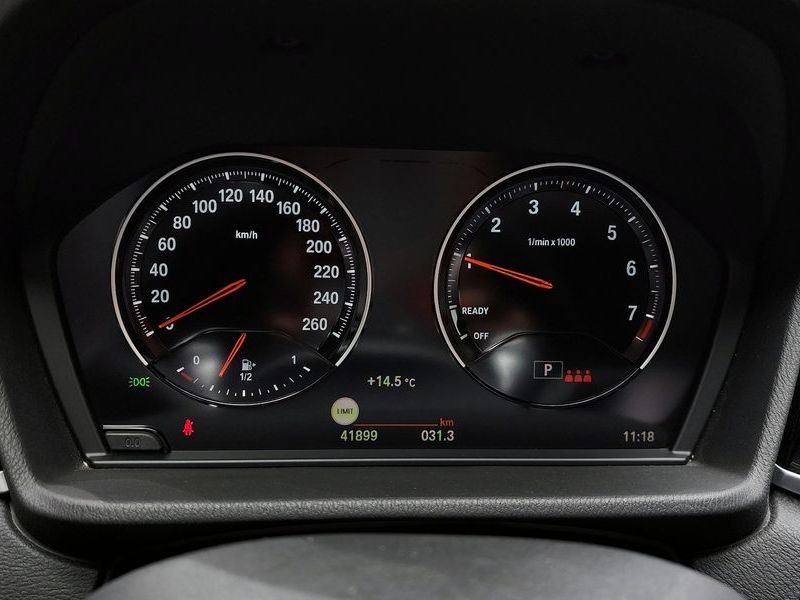 2022 BMW X1 xDrive 20i xLine photo 8