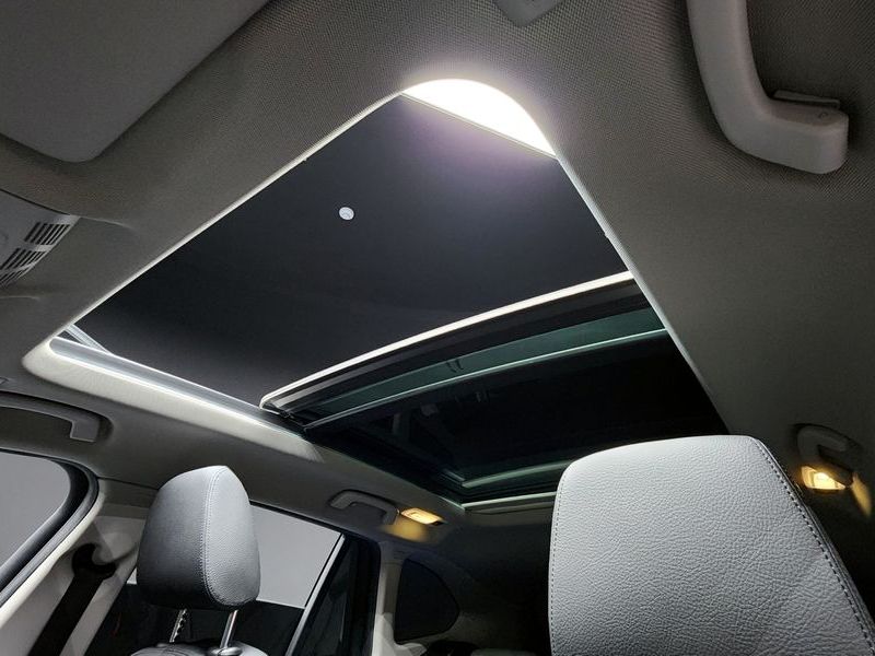 2022 BMW X1 xDrive 20i xLine photo 16