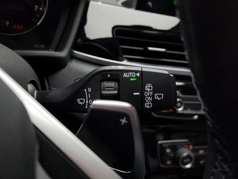 2022 BMW X1 xDrive 20i xLine photo 19