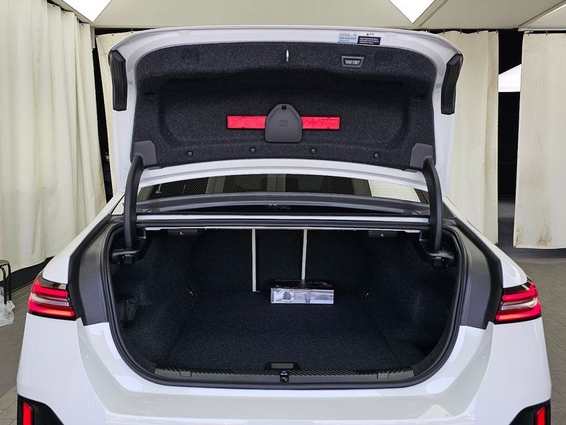 2026 BMW i5 eDrive 40 M Sport photo 20