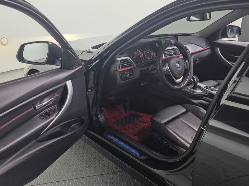 2013 BMW 3 Series 320d Sport photo 10