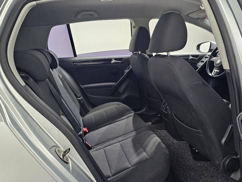 2013 Volkswagen Golf 1.6 TDI Blue Motion StyleEdition photo 12