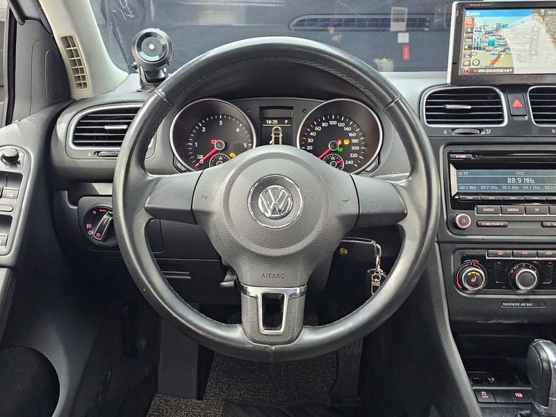 2013 Volkswagen Golf 1.6 TDI Blue Motion StyleEdition photo 14