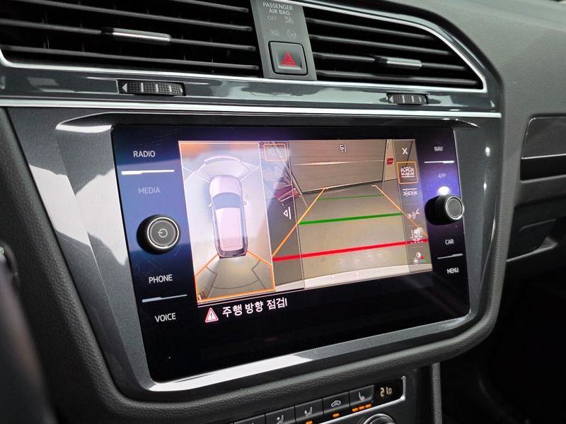 2020 Volkswagen Tiguan 2.0 TDI Prestige photo 15