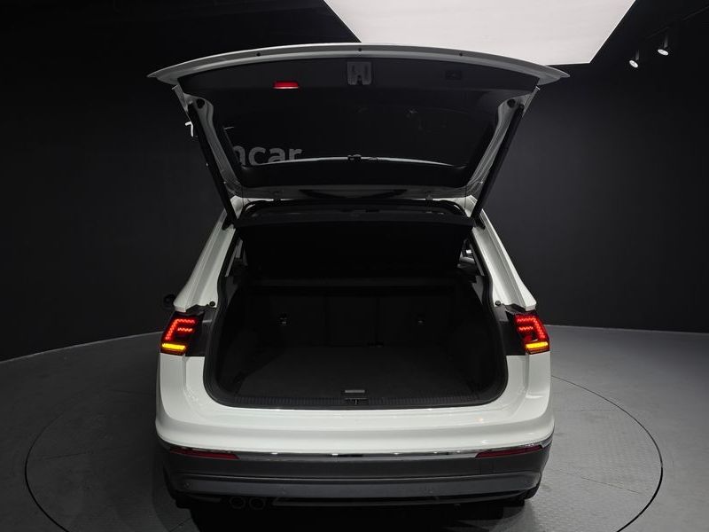 2020 Volkswagen Tiguan 2.0 TDI Prestige photo 20