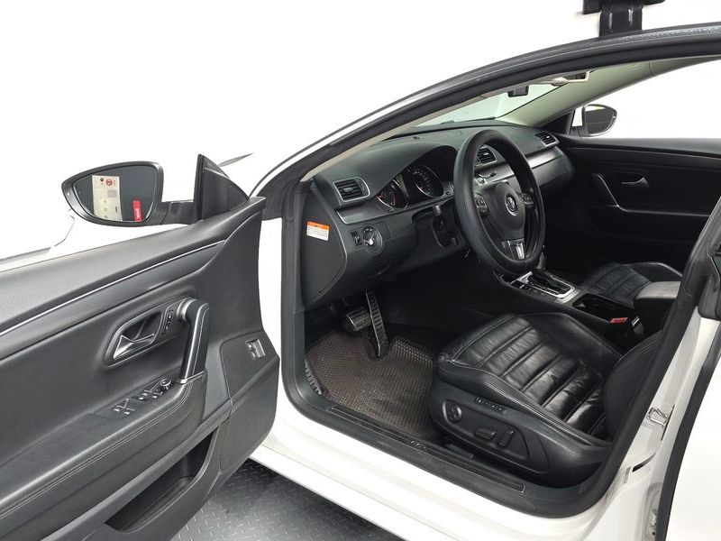 2013 Volkswagen New CC 2.0 TDI BlueMotion photo 10