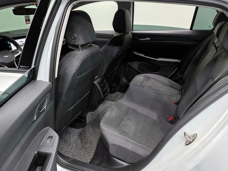 2024 Volkswagen Golf 2.0 TDI Prestige photo 12