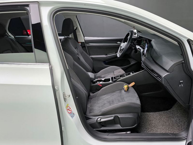 2024 Volkswagen Golf 2.0 TDI Prestige photo 26