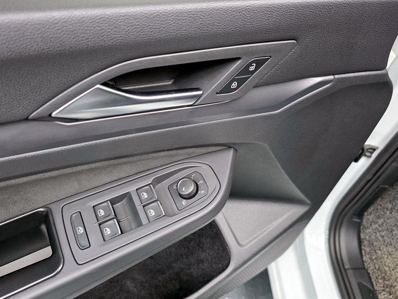 2024 Volkswagen Golf 2.0 TDI Prestige photo 28