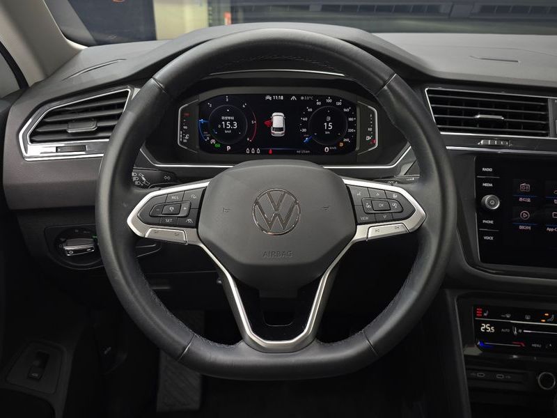 2023 Volkswagen Tiguan 2.0 TDI Premium photo 13