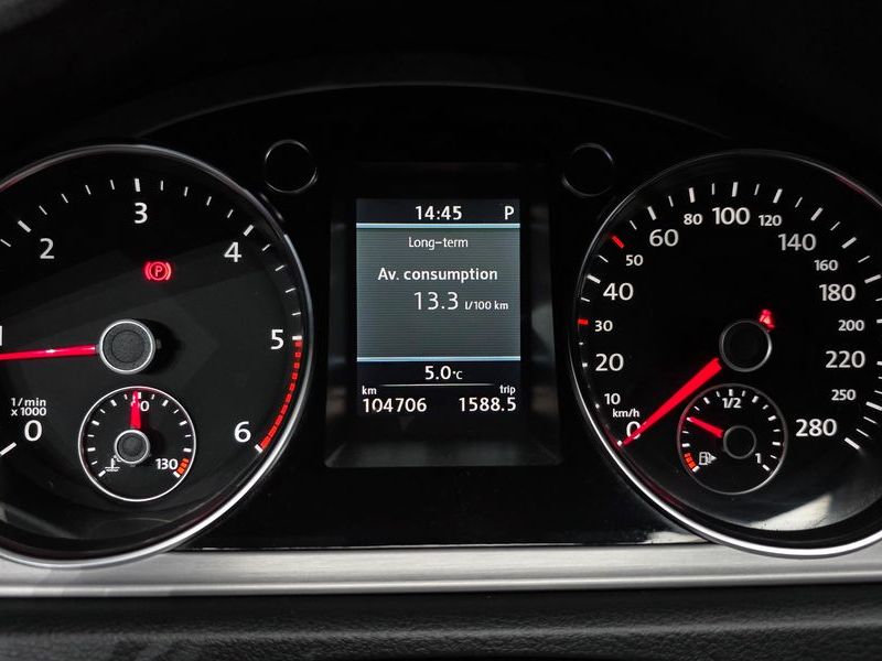 2013 Volkswagen New CC 2.0 TDI BlueMotion R-Line photo 8