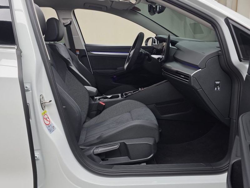 2025 Volkswagen Golf 2.0 TDI Prestige photo 11