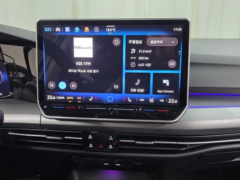 2025 Volkswagen Golf 2.0 TDI Prestige photo 16