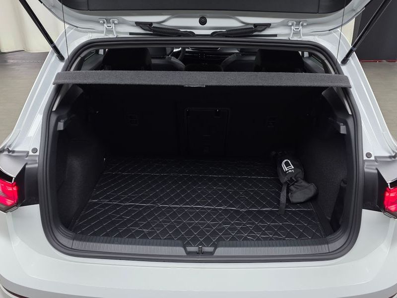 2025 Volkswagen Golf 2.0 TDI Prestige photo 20