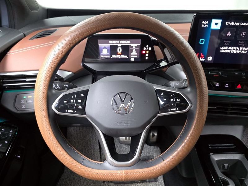 2023 Volkswagen ID.4 Pro photo 13