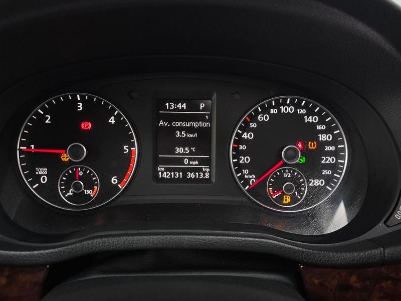2013 Volkswagen Passat 2.0 TDI B7 photo 8