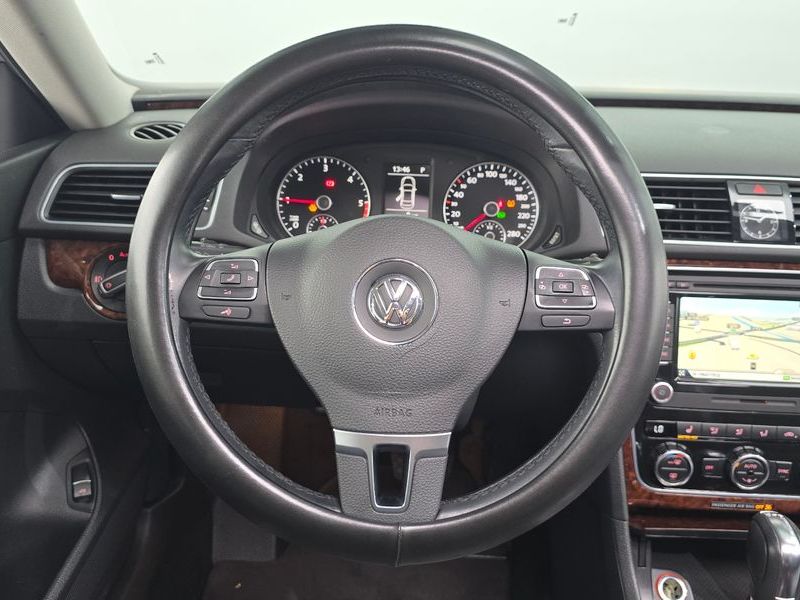2013 Volkswagen Passat 2.0 TDI B7 photo 13