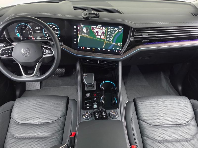 2024 Volkswagen Touareg 3.0 TDI Prestige photo 7