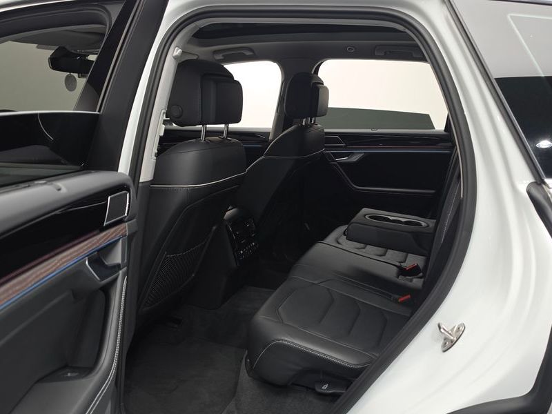 2024 Volkswagen Touareg 3.0 TDI Prestige photo 11