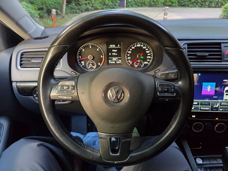 2013 Volkswagen Jetta 2.0 TDI 6th photo 11