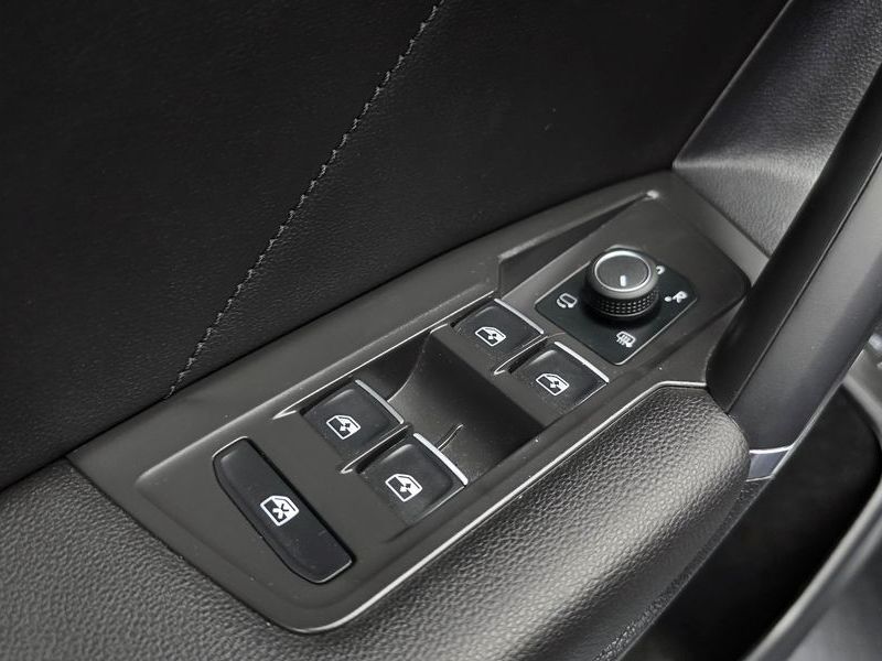 2020 Volkswagen Tiguan 2.0 TDI Prestige photo 30
