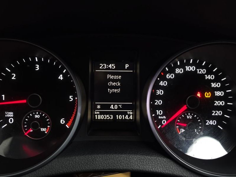 2013 Volkswagen Golf 1.6 TDI Blue Motion StyleEdition photo 8