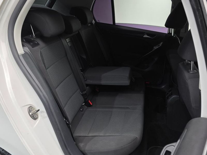 2013 Volkswagen Golf 1.6 TDI Blue Motion StyleEdition photo 12