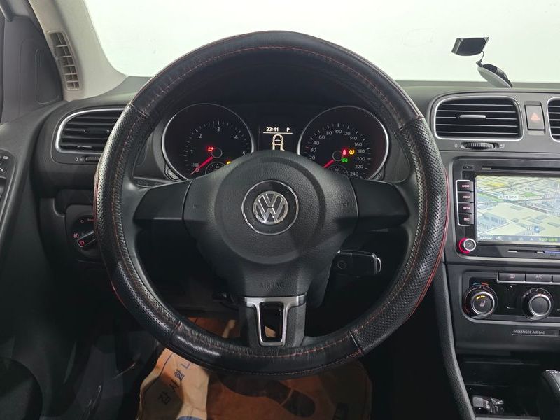2013 Volkswagen Golf 1.6 TDI Blue Motion StyleEdition photo 13