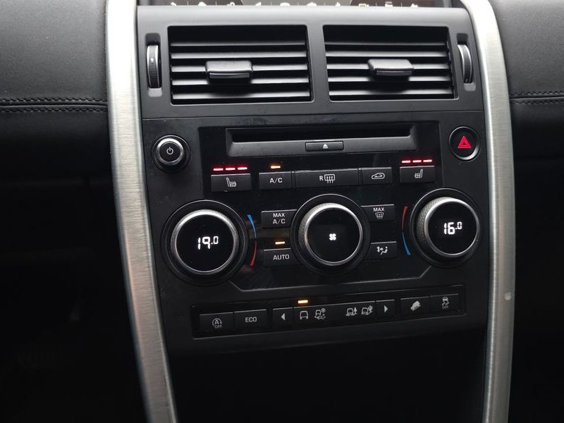 2018 Land Rover Discovery Sport 2.0 TD4 SE (150PS) photo 16