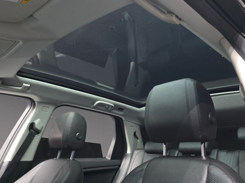 2018 Land Rover Discovery Sport 2.0 TD4 SE (150PS) photo 17