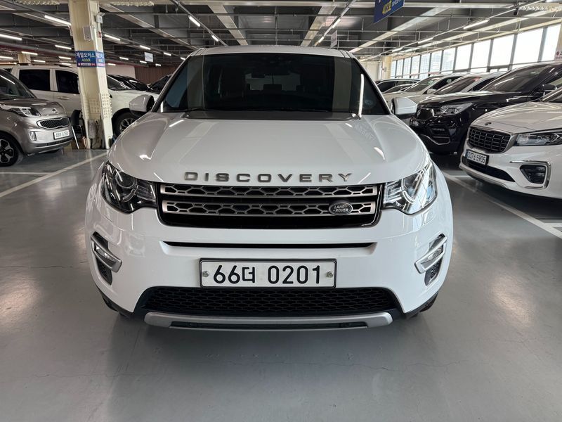 2016 Land Rover Discovery Sport 2.0 TD4 HSE Luxury photo 1