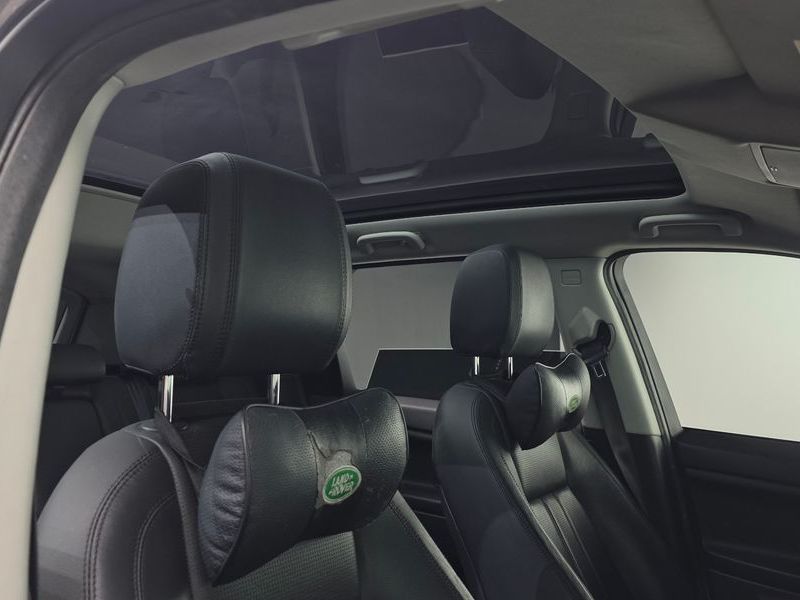 2016 Land Rover Discovery Sport 2.0 TD4 SE photo 17